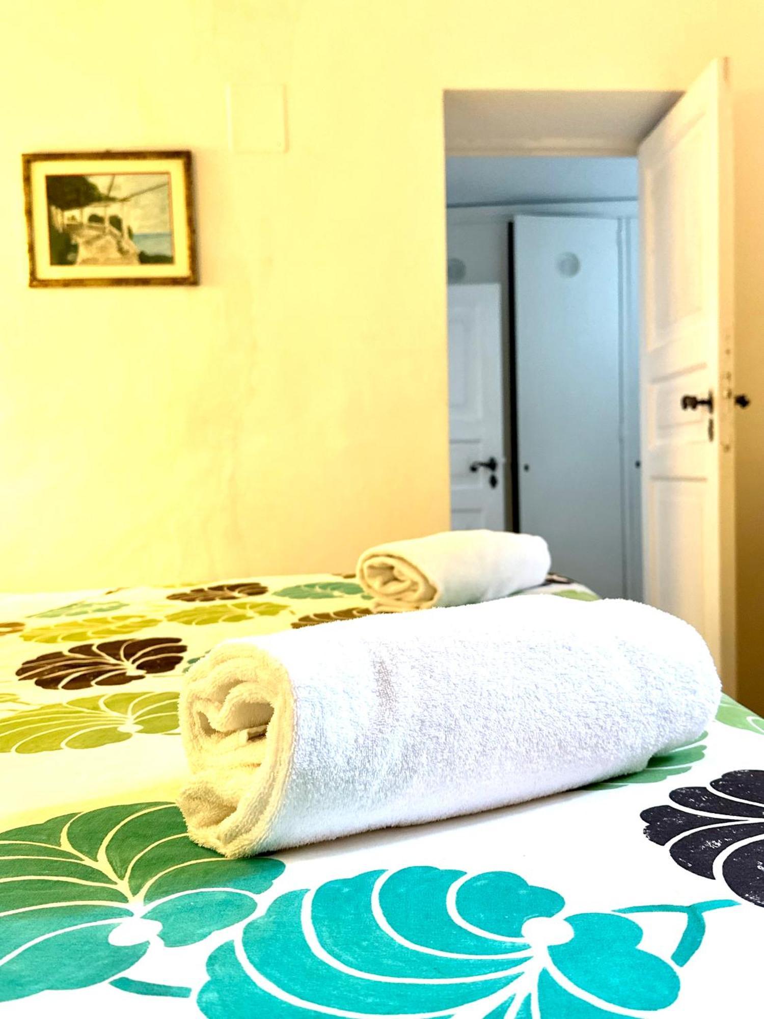 I Tre Soli Apartments By Caprirooms Eksteriør billede
